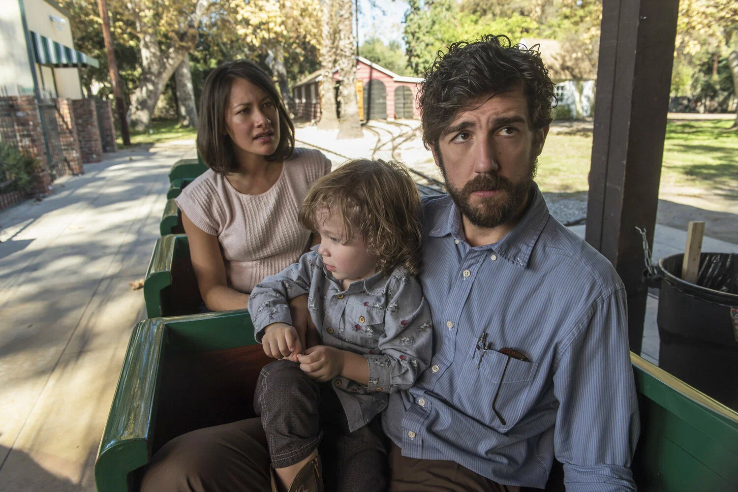 Кадр 2 из сериала Снегопад 0 сезон (2017)