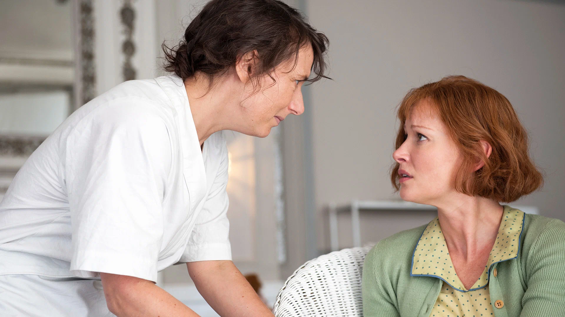 Кадр 2 из сериала Подпольная империя 0 сезон (2010)